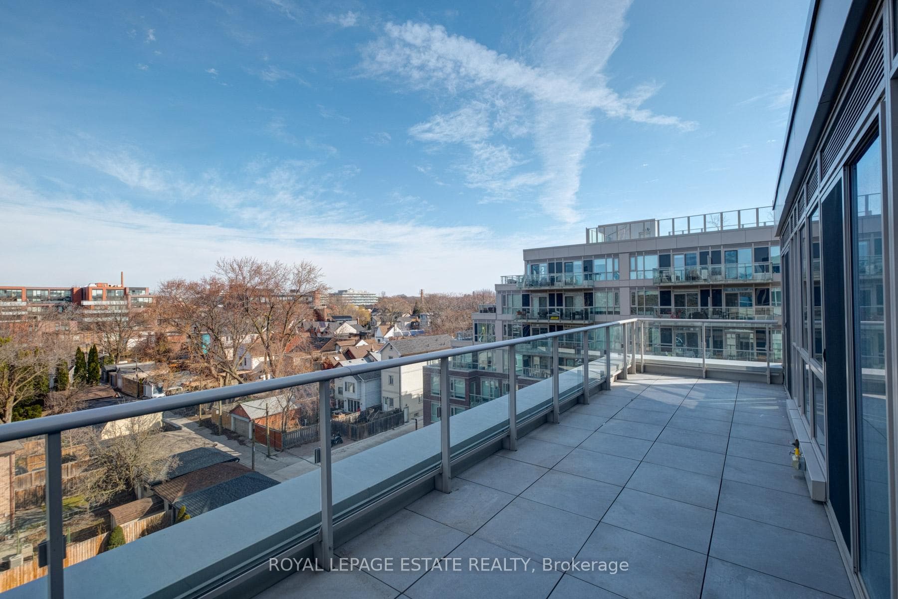 150 Logan Avenue Unit 610 photo 25