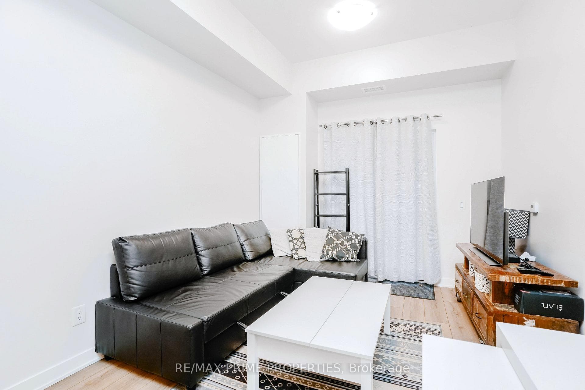 110 FERGUS Avenue Unit 135 photo 15