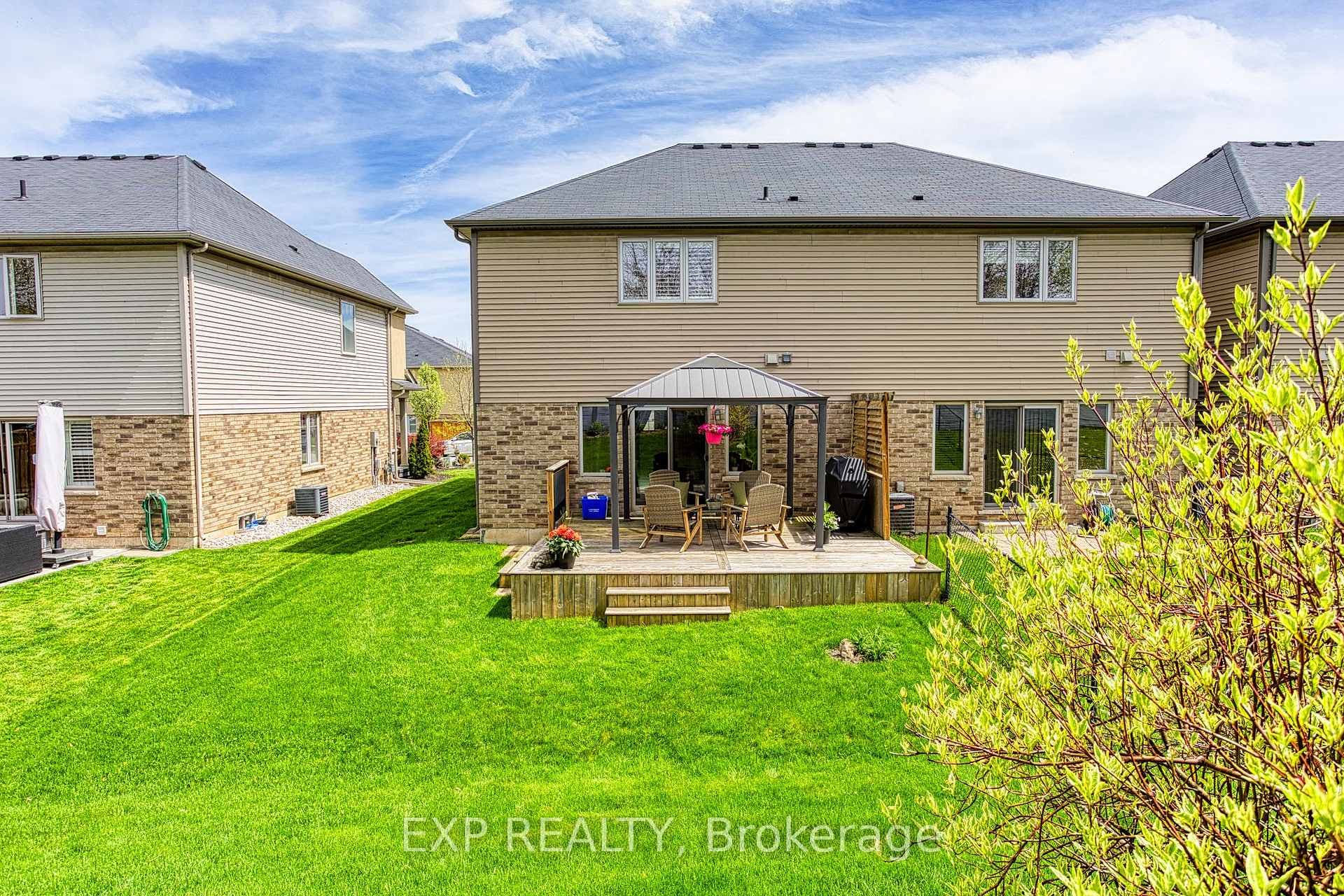97 Sexton Crescent photo 36