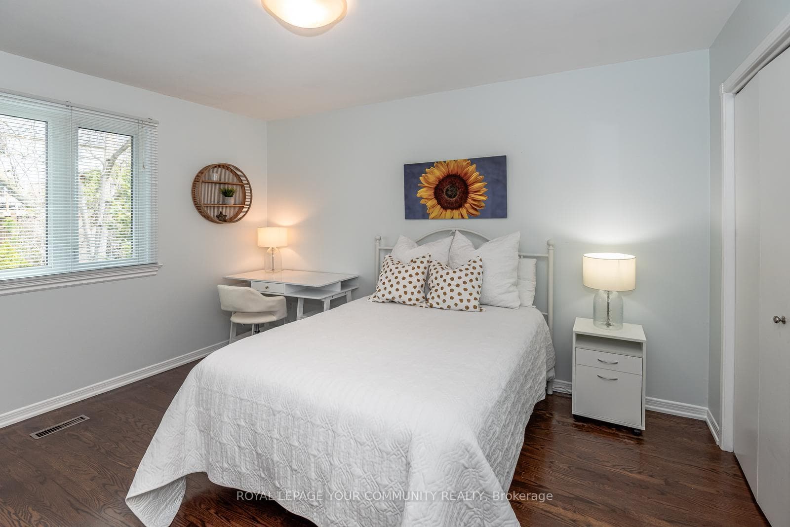 28 Woolsthorpe Crescent photo 28