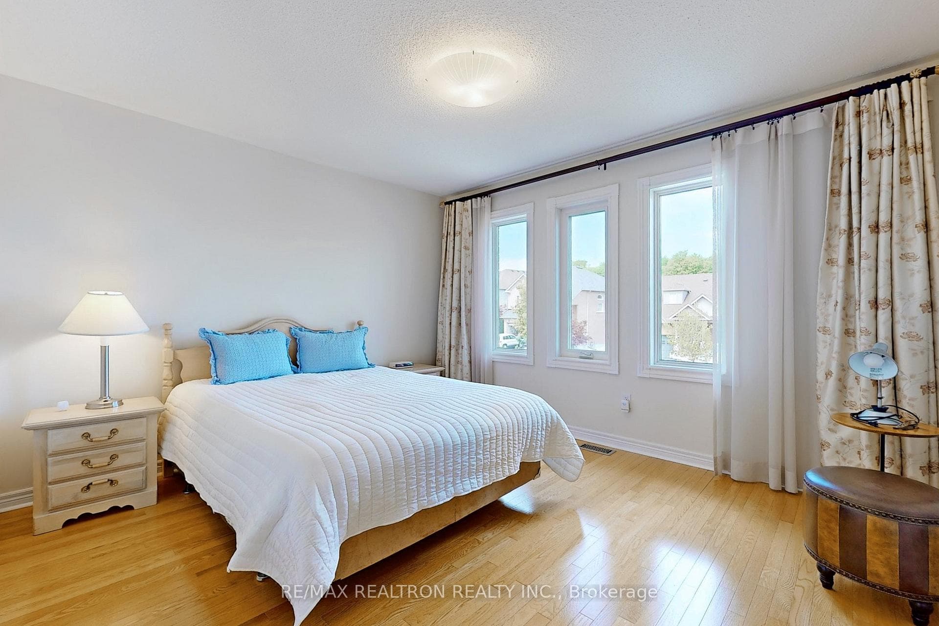 157 Summeridge Drive photo 13