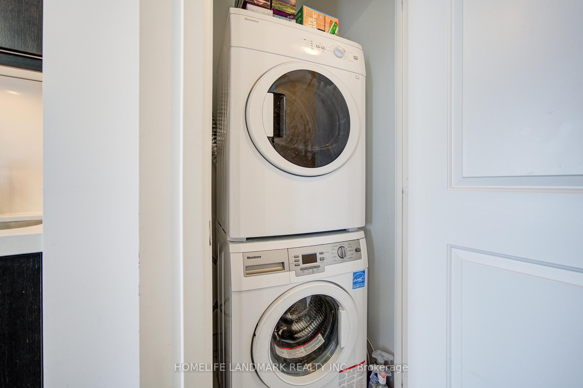 1080 Bay Street Unit 1801 photo 15