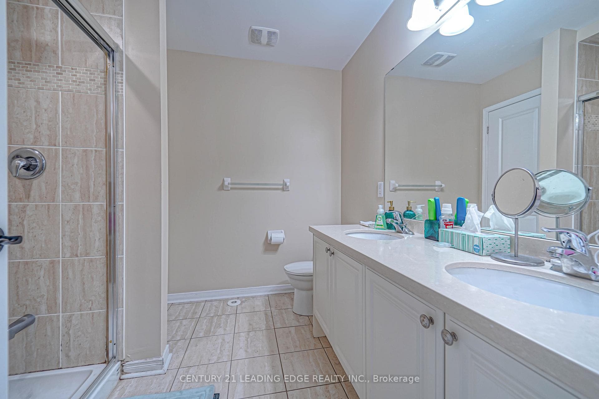 24 Lovegrove Lane photo 32