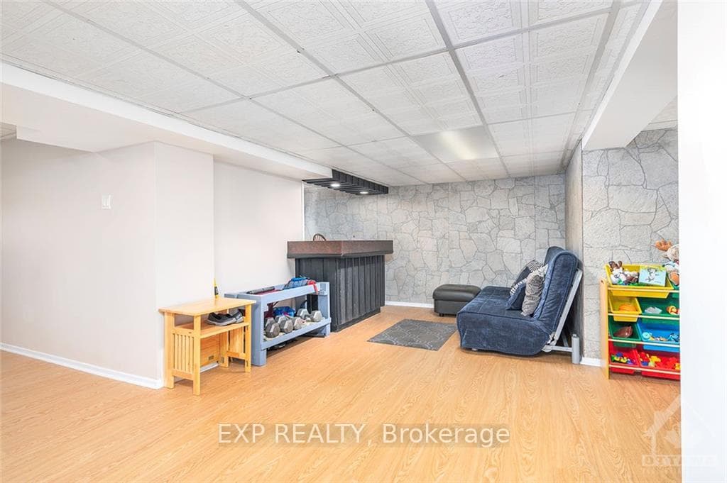1527 BROOKMILL Line photo 18