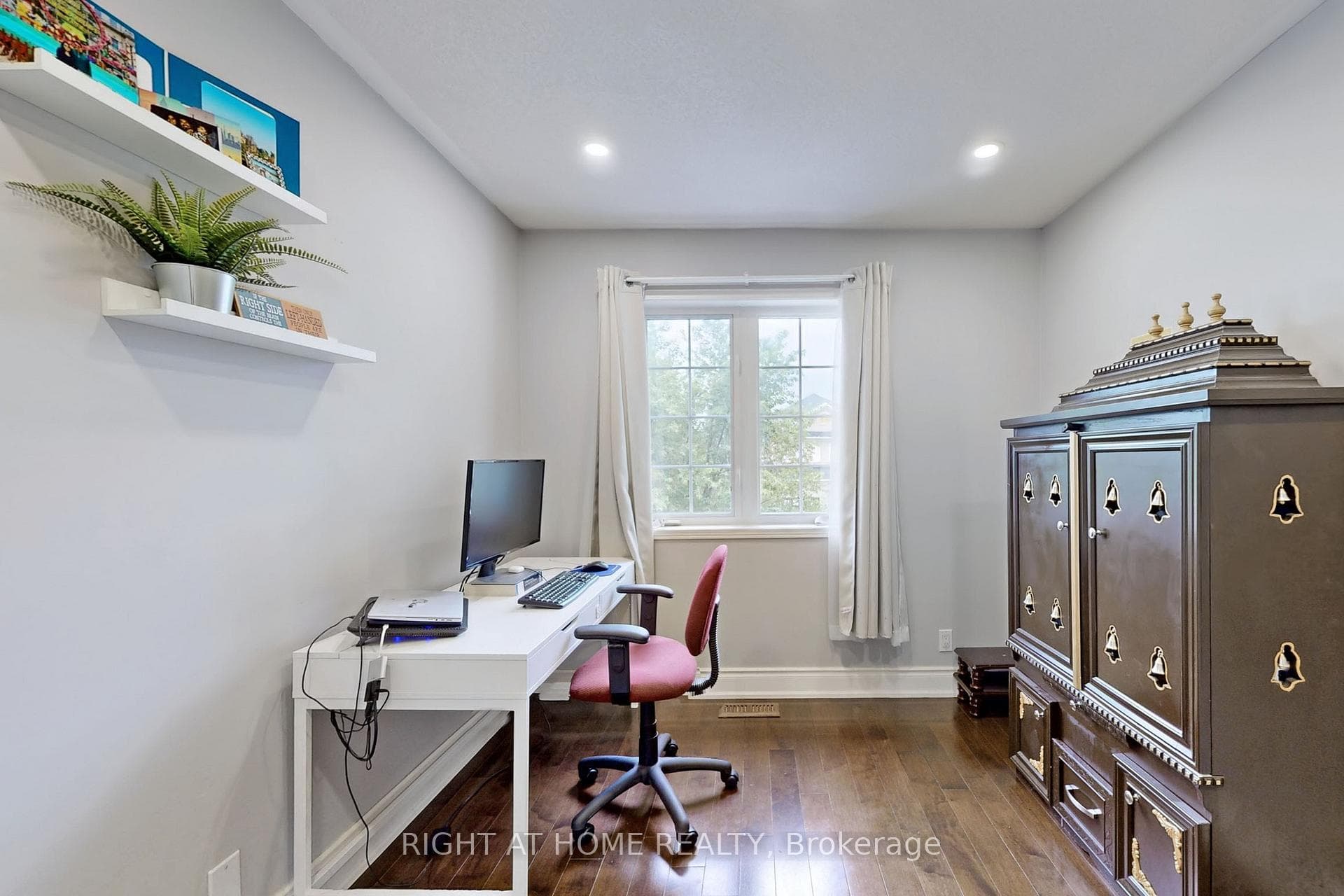 30 Casabel Drive Unit Upper photo 26