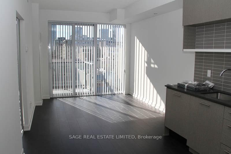 435 Richmond Street Unit 806 photo 2
