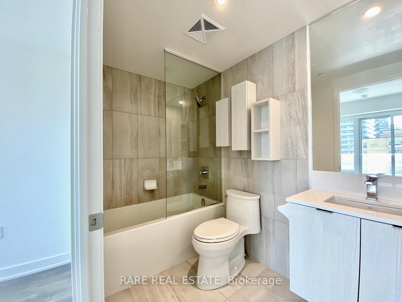 195 Redpath Avenue Unit 1004 photo 13