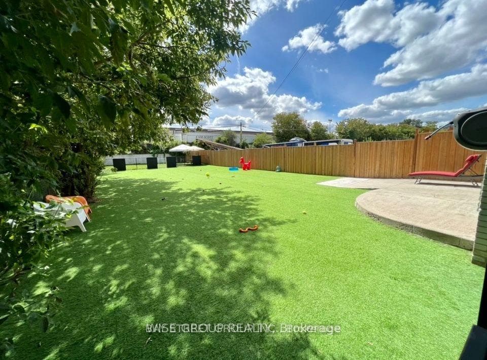 3156 Lenworth Drive photo 18