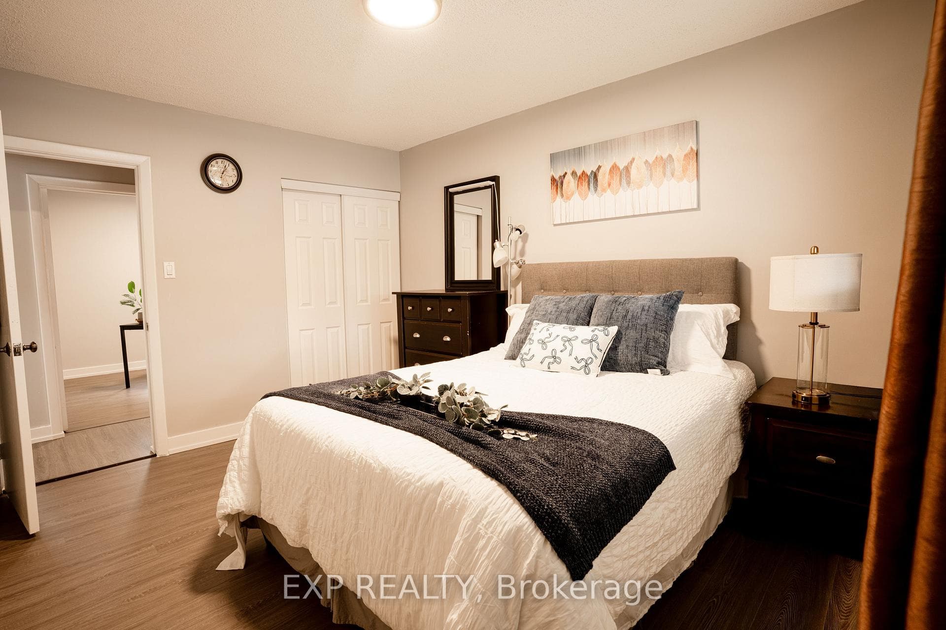280 Wilson Avenue photo 19