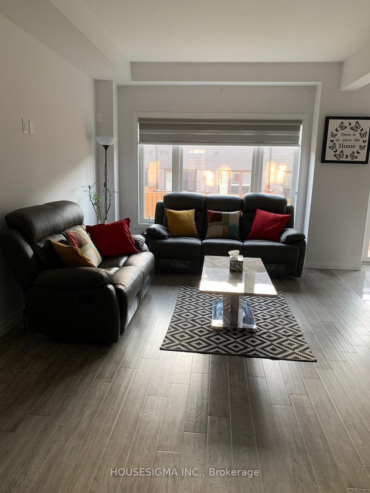 59 Greenwich Avenue photo 3