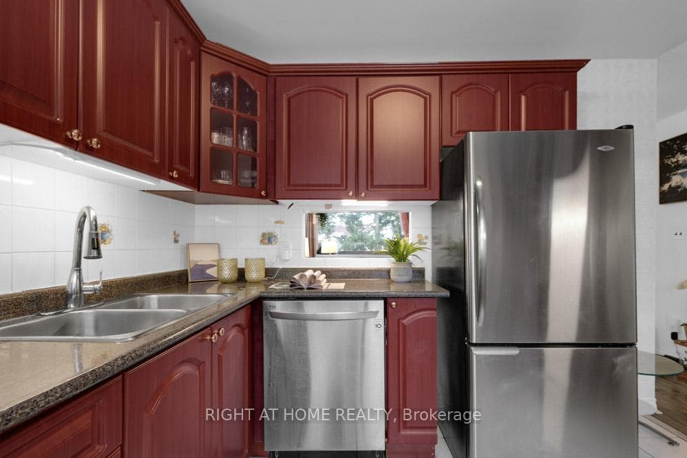 170 Wickson Trail Unit 24 photo 6