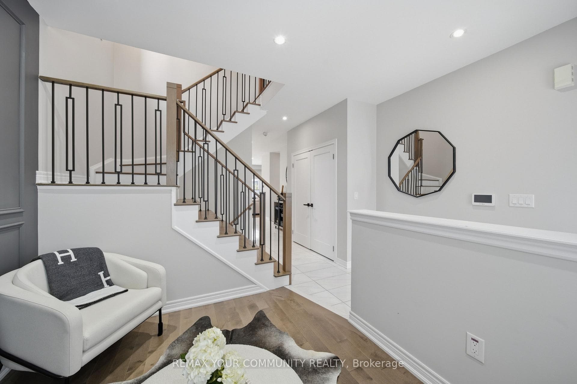 275 Sharon Creek Drive photo 6