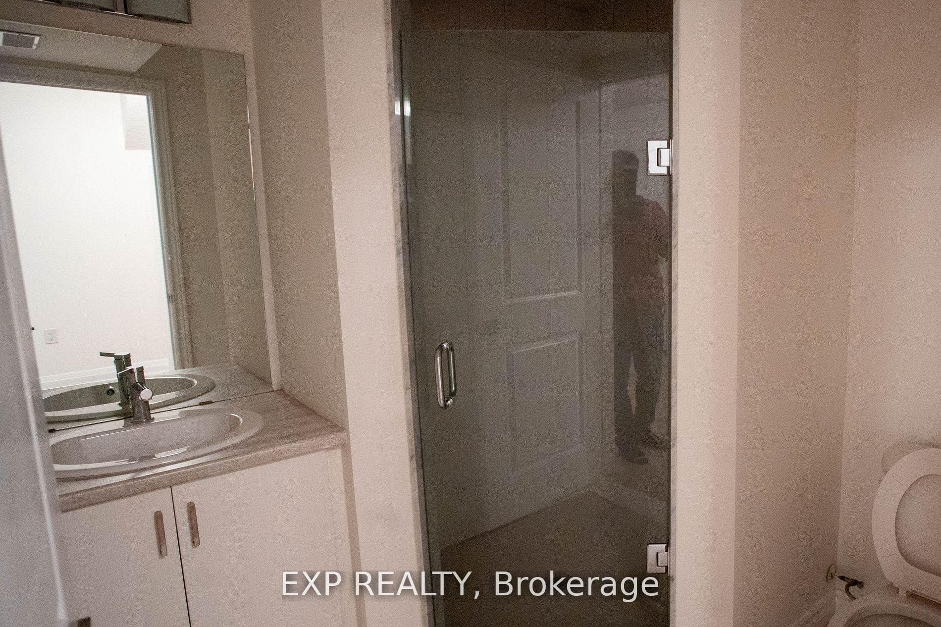 445 Ontario Street Unit 105 photo 7