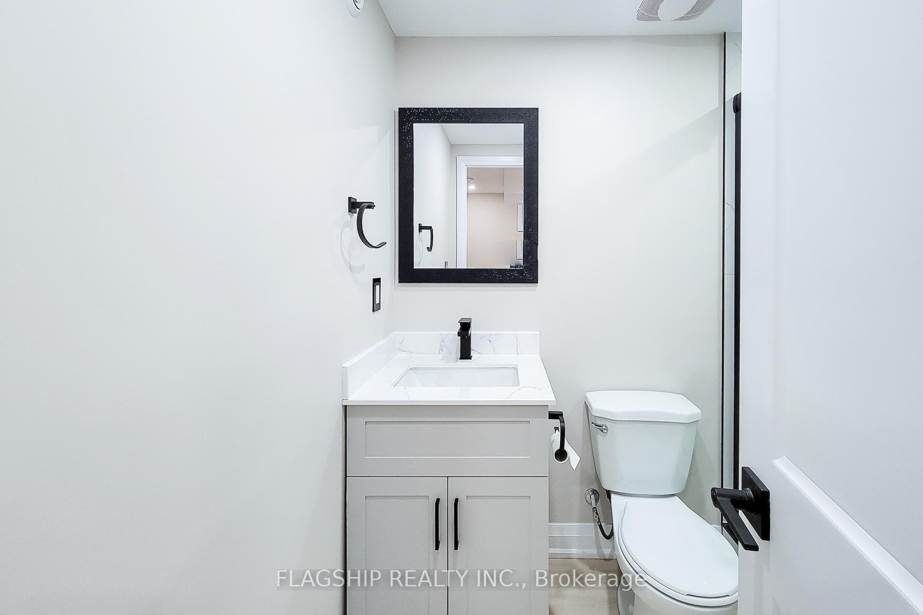 292 Glenholme Avenue photo 43