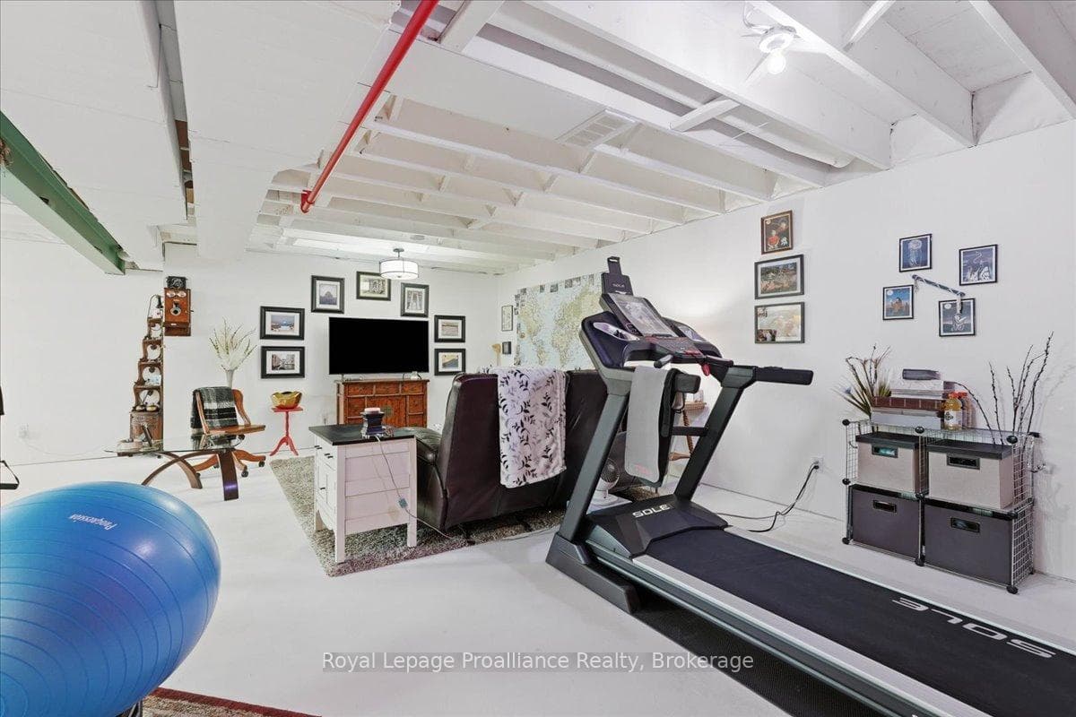 61 Conger Drive photo 31