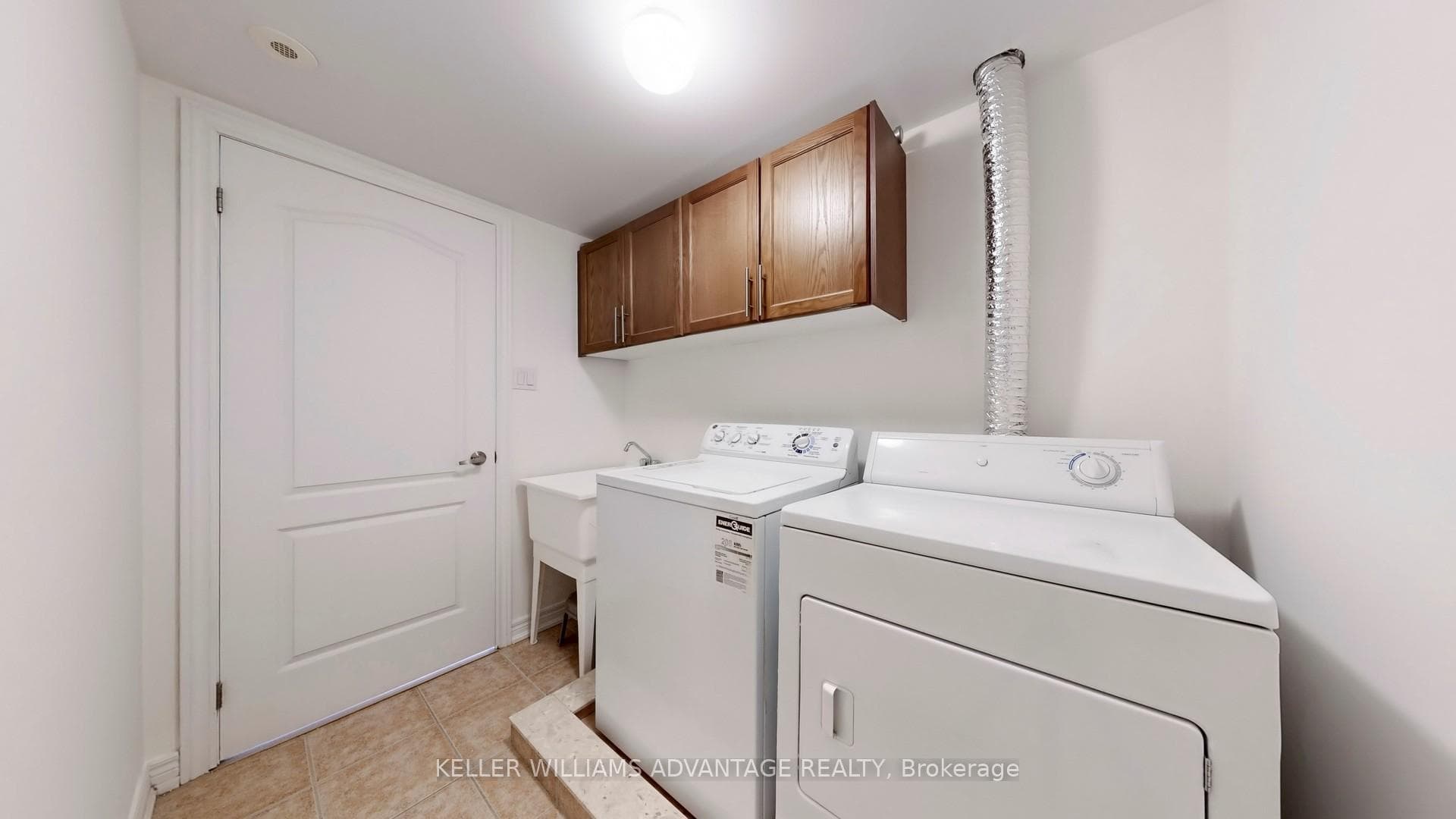 86 Woodbine Avenue photo 33
