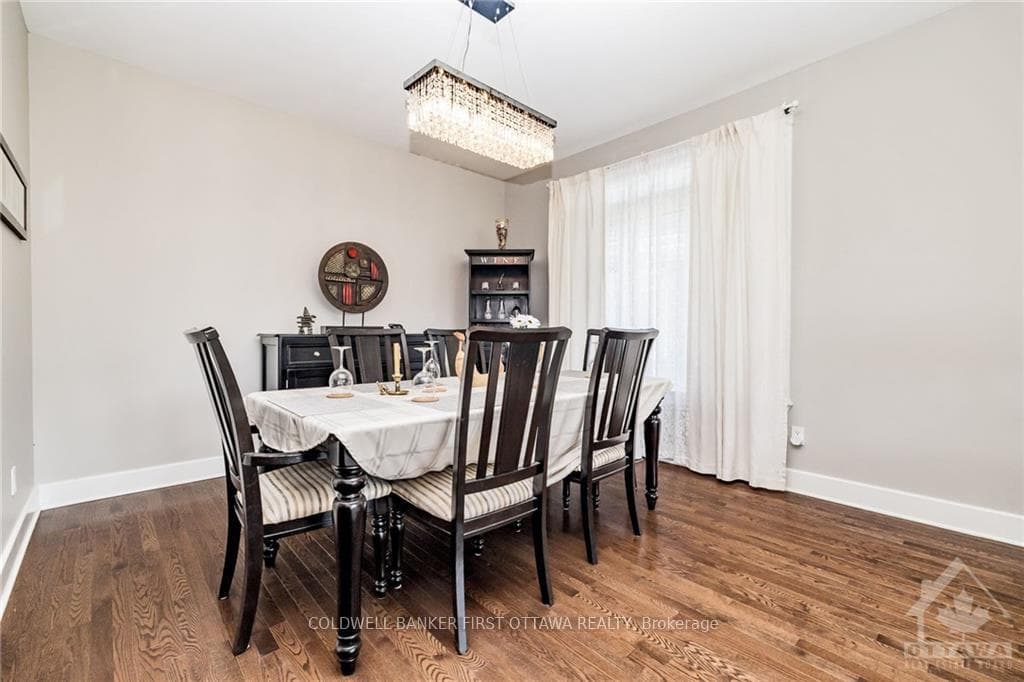 170 BONNYLEY Crescent photo 11