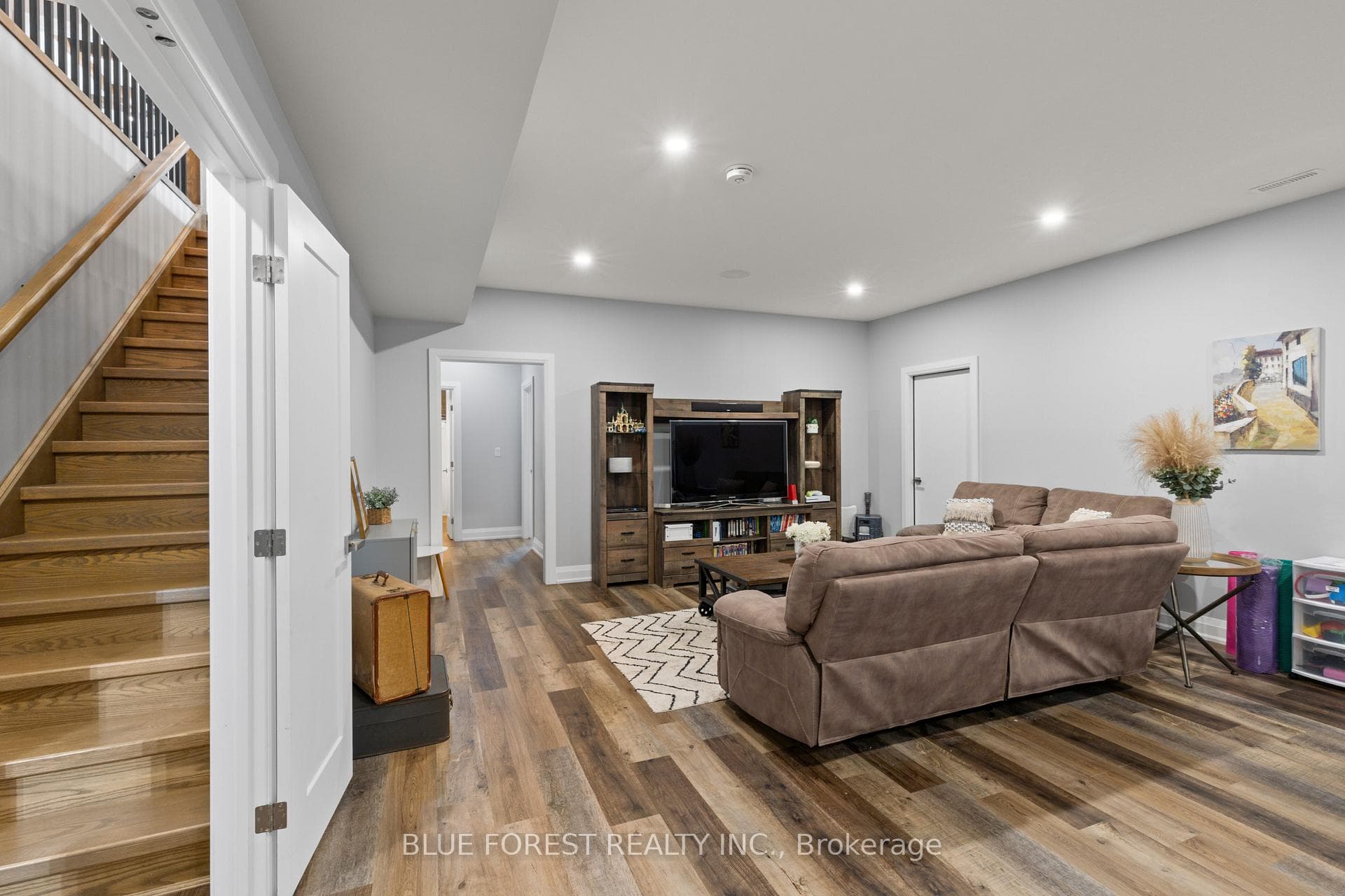 94 Harris Road photo 24
