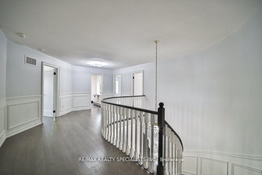 95 Luba Avenue photo 18