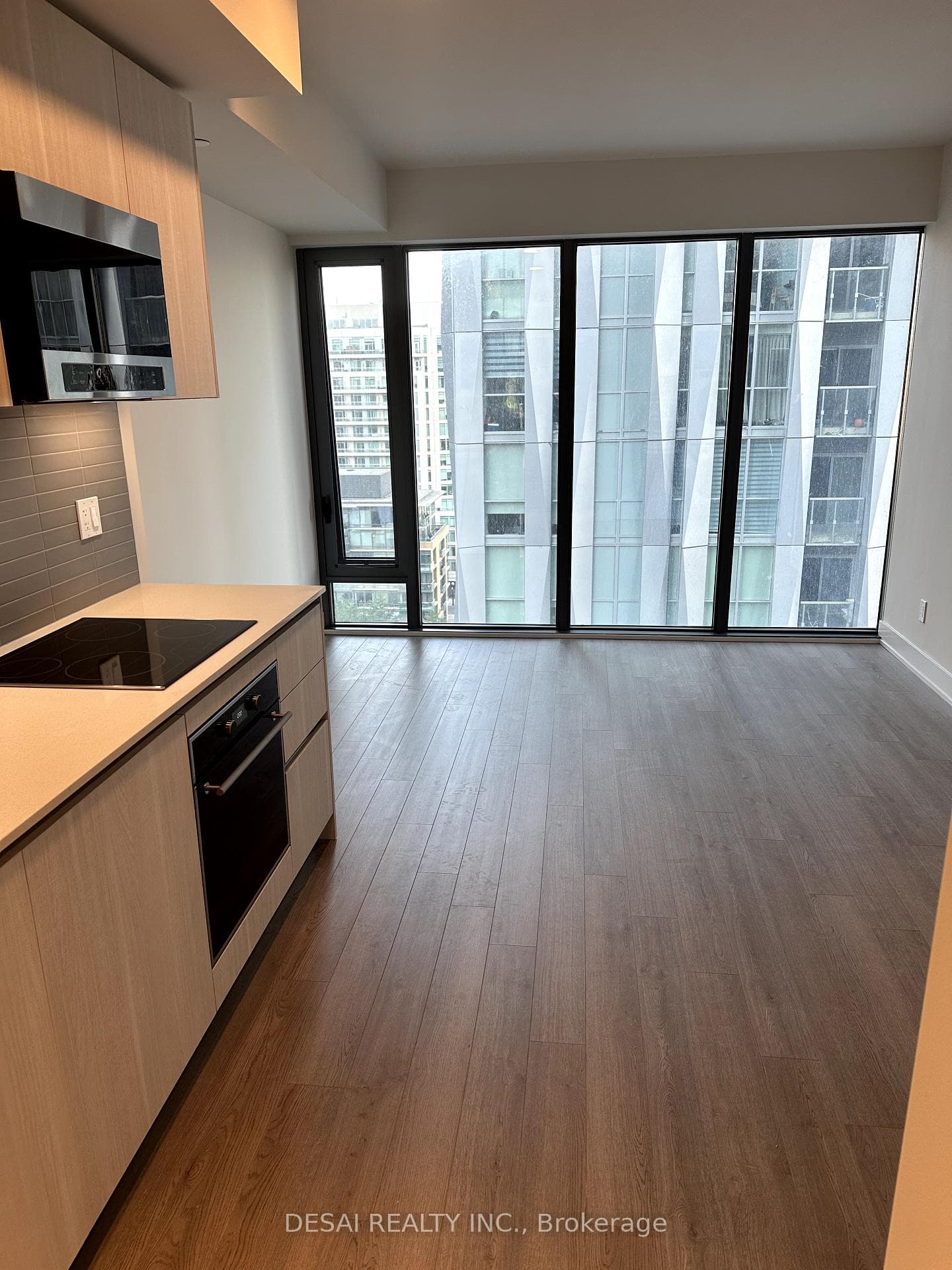 8 Cumberland Street Unit 1201 photo 2