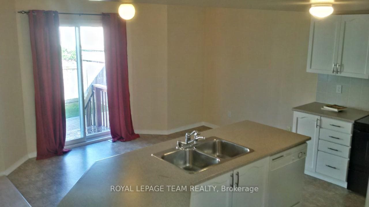 2211 Esprit Drive photo 7