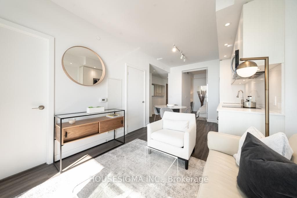 1926 Lakeshore Boulevard Unit 2309 photo 8