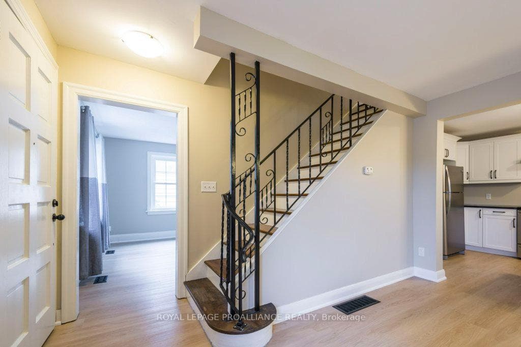 306 Macdonald Avenue photo 5
