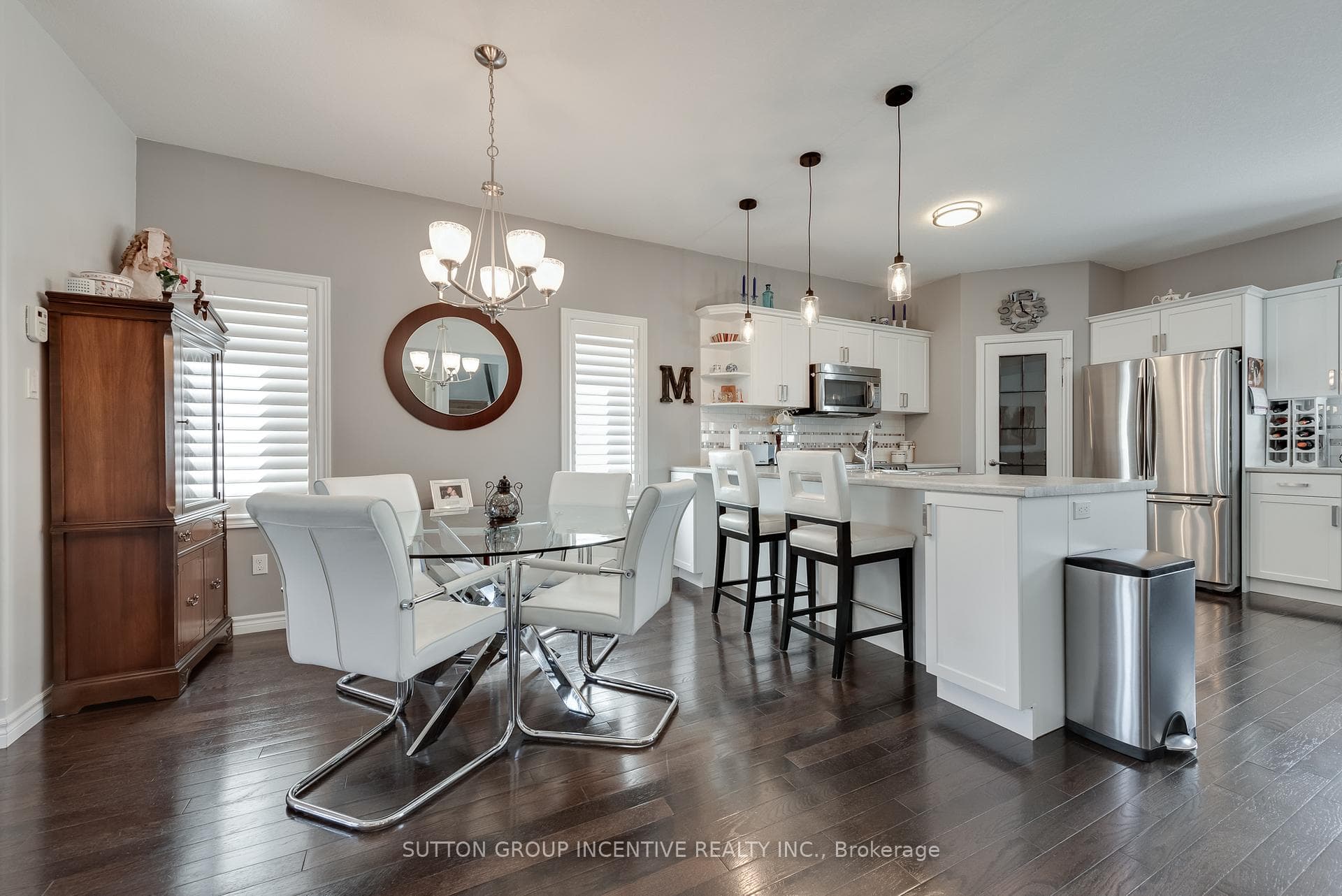 13 Irwin Crescent photo 8