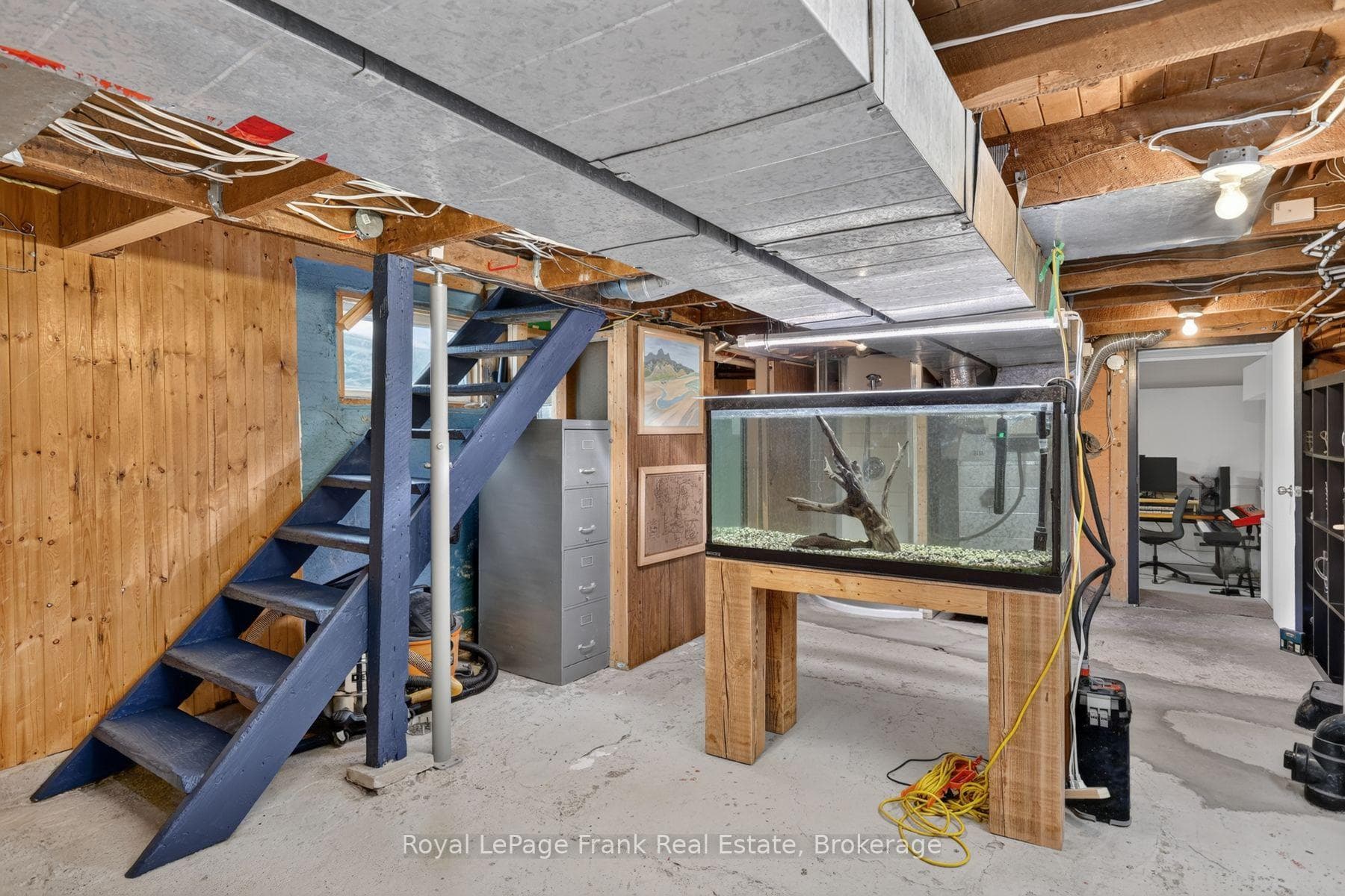 728 Hurley Street photo 36