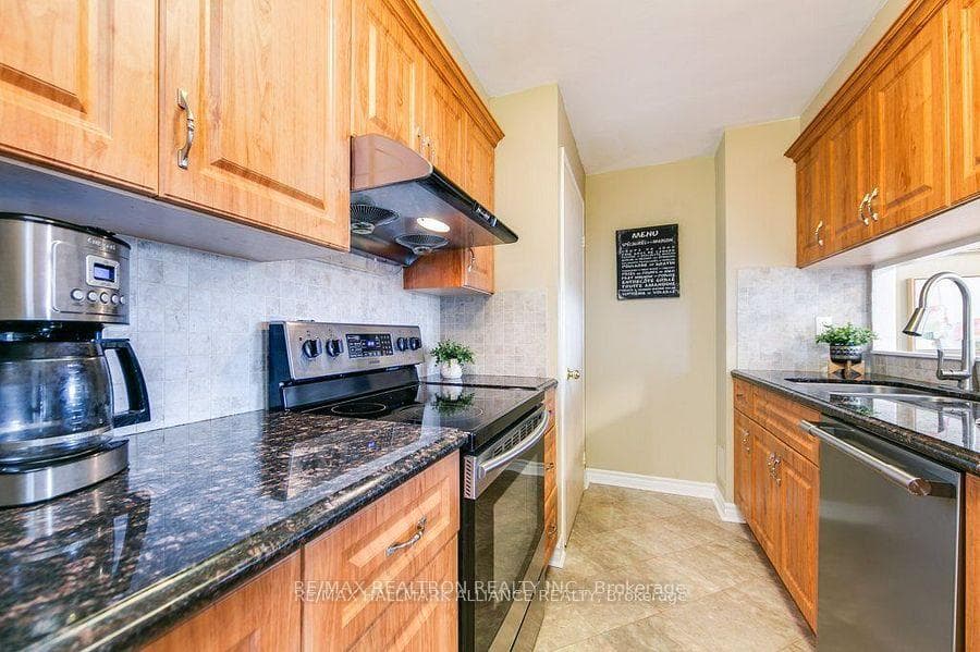 90 Dale Avenue Unit 1208 photo 16
