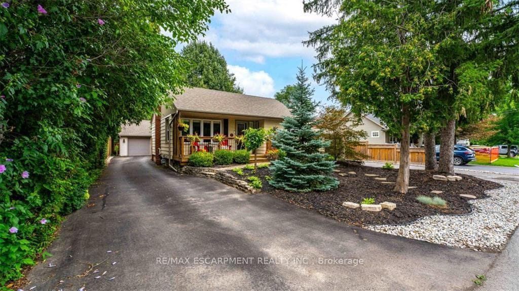 961 Park Avenue photo 1