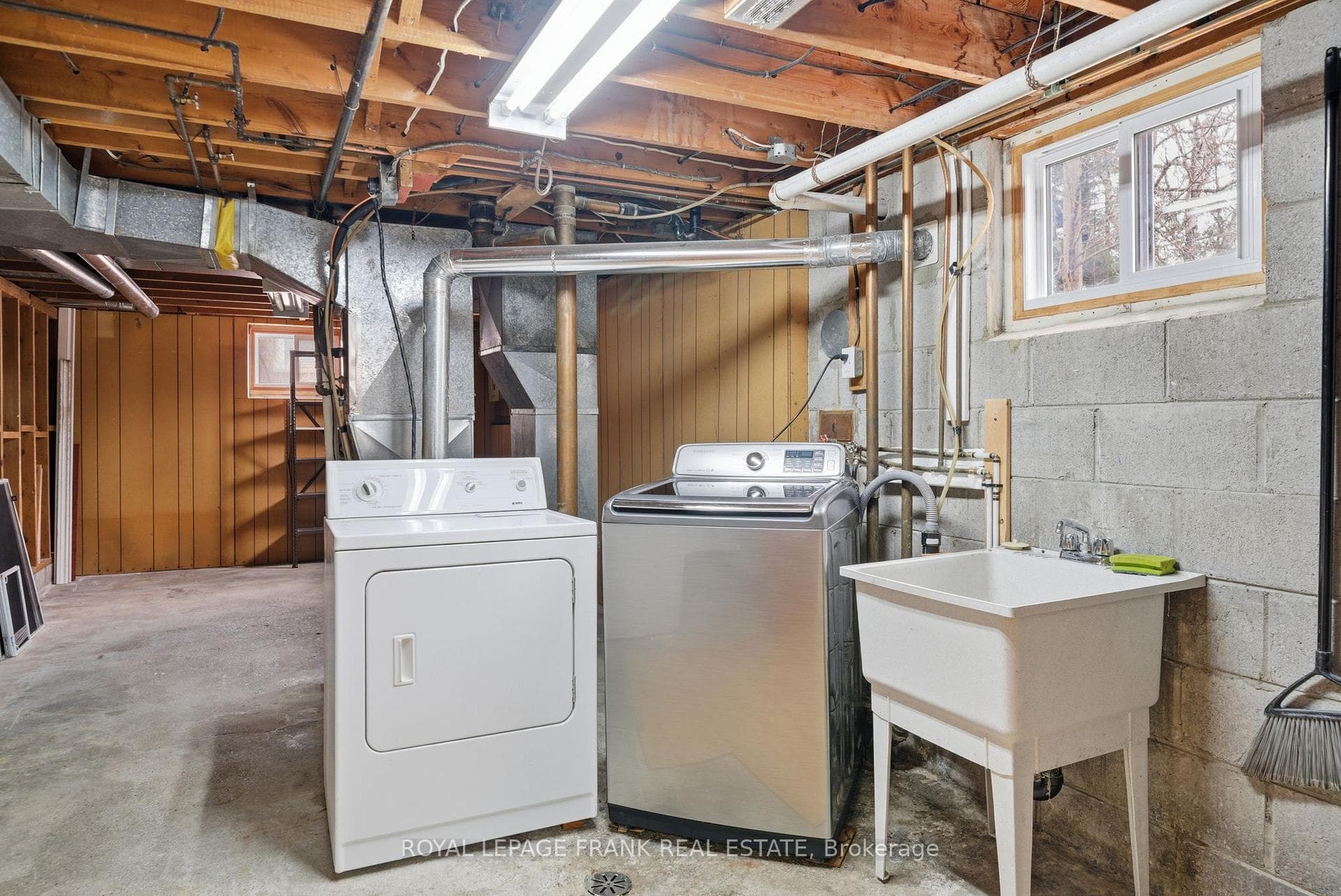 808 Aylmer Street photo 38