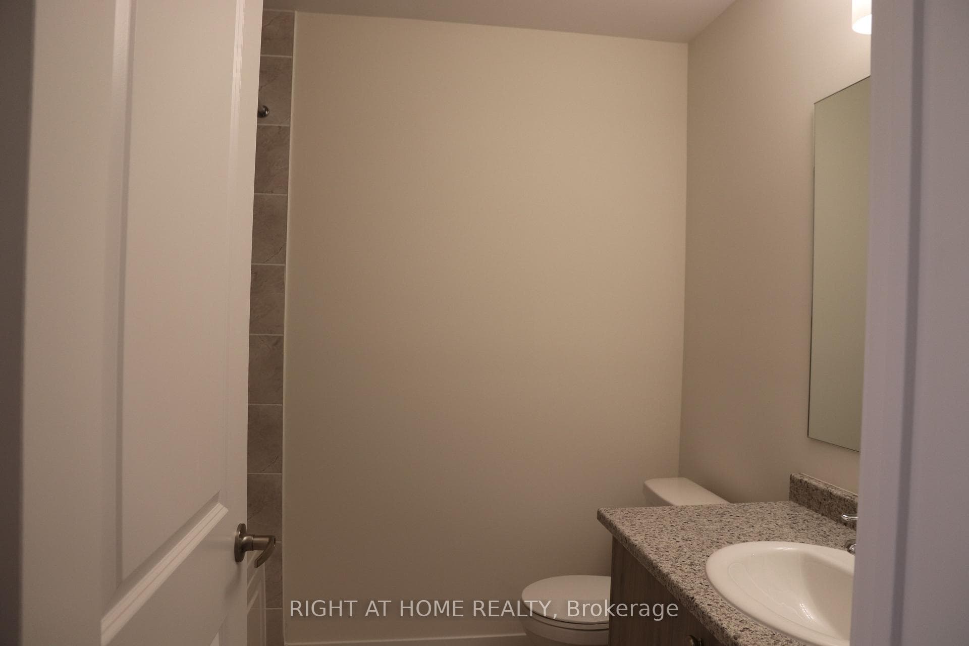 1541 Hilson Heights photo 33