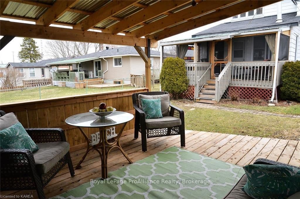 270 VICTORIA Avenue photo 38