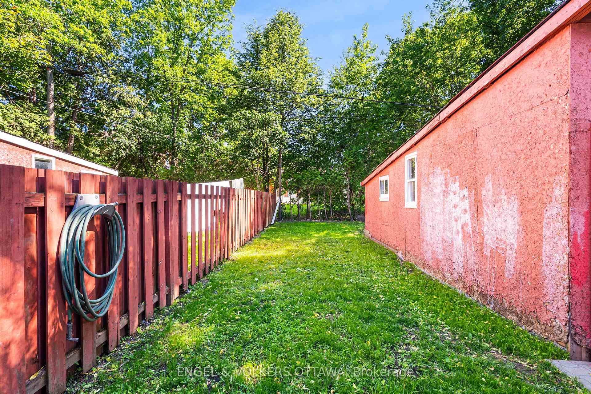 1402 Kilborn Avenue photo 33