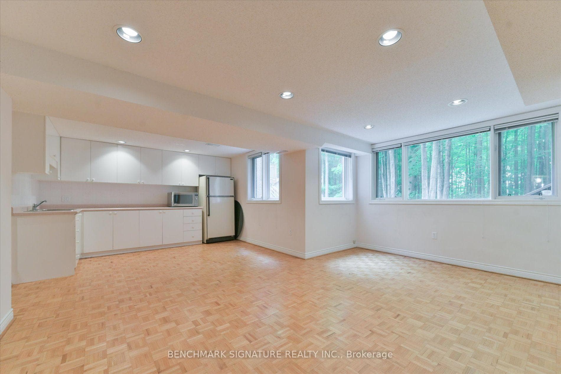 152 Blackmore Avenue photo 39