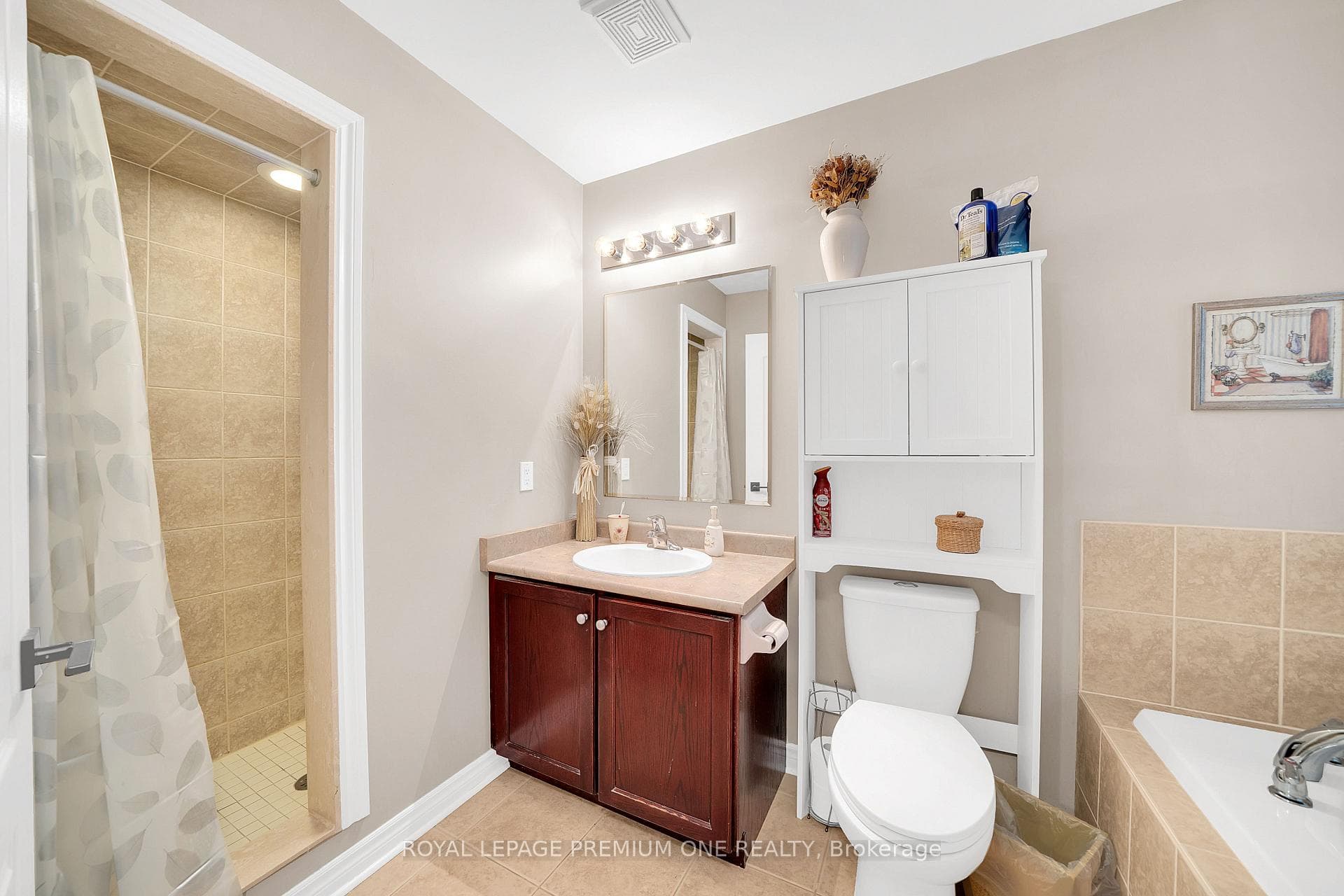 19 Taylor Court photo 13