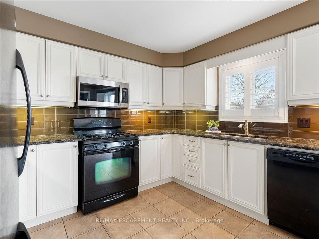 38 Claymore Crescent photo 14