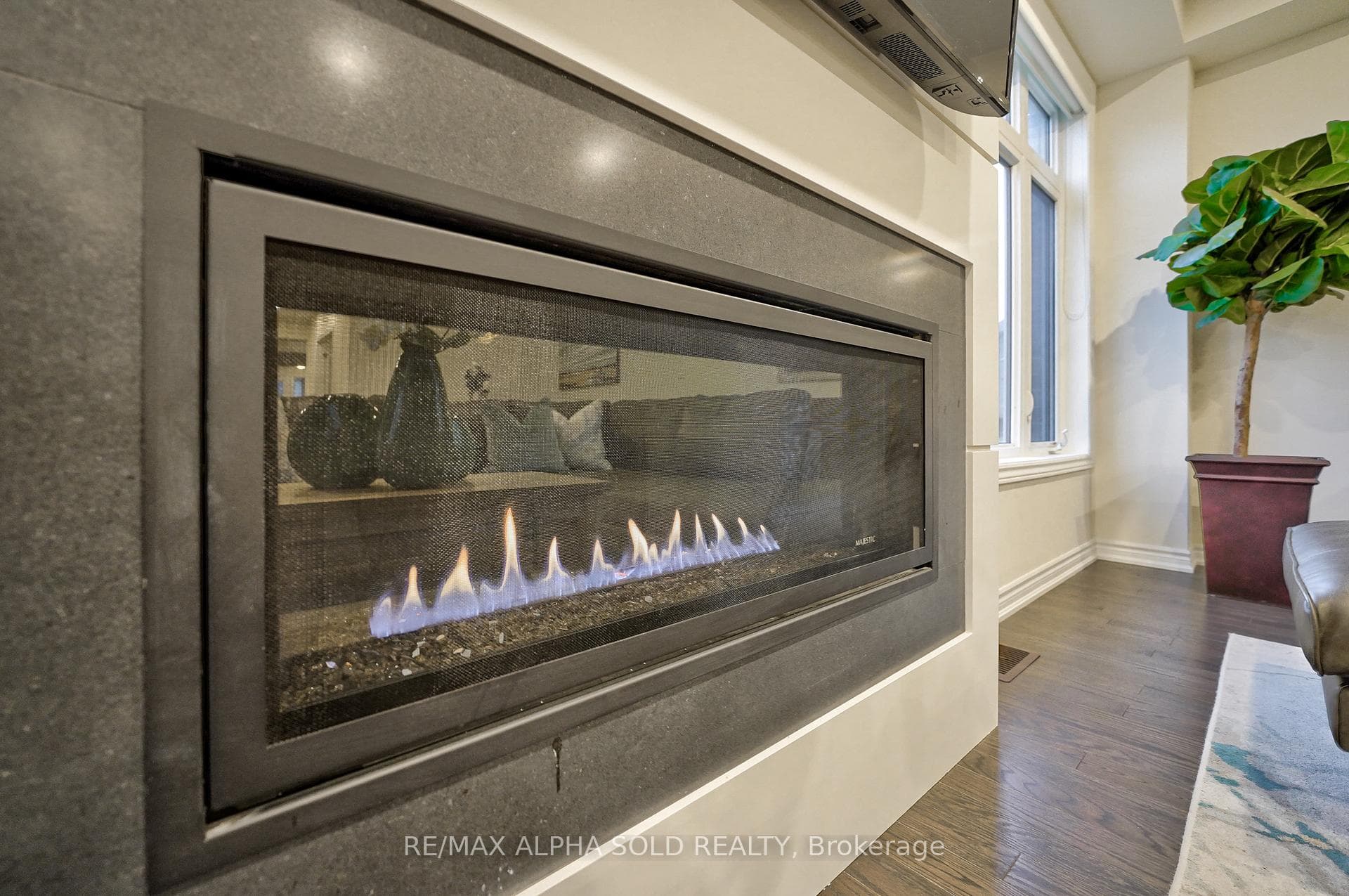 96 Kentledge Avenue photo 20