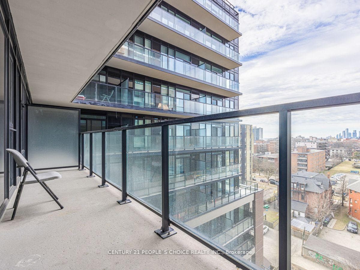 270 Dufferin Street Unit 713 photo 21