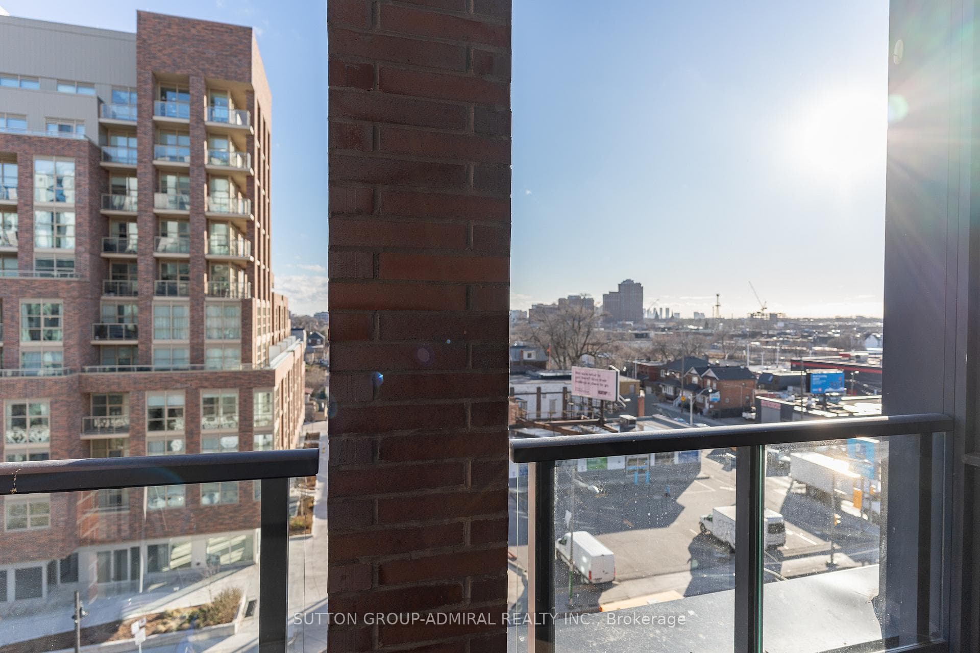 1808 St Clair Avenue Unit 613 photo 22
