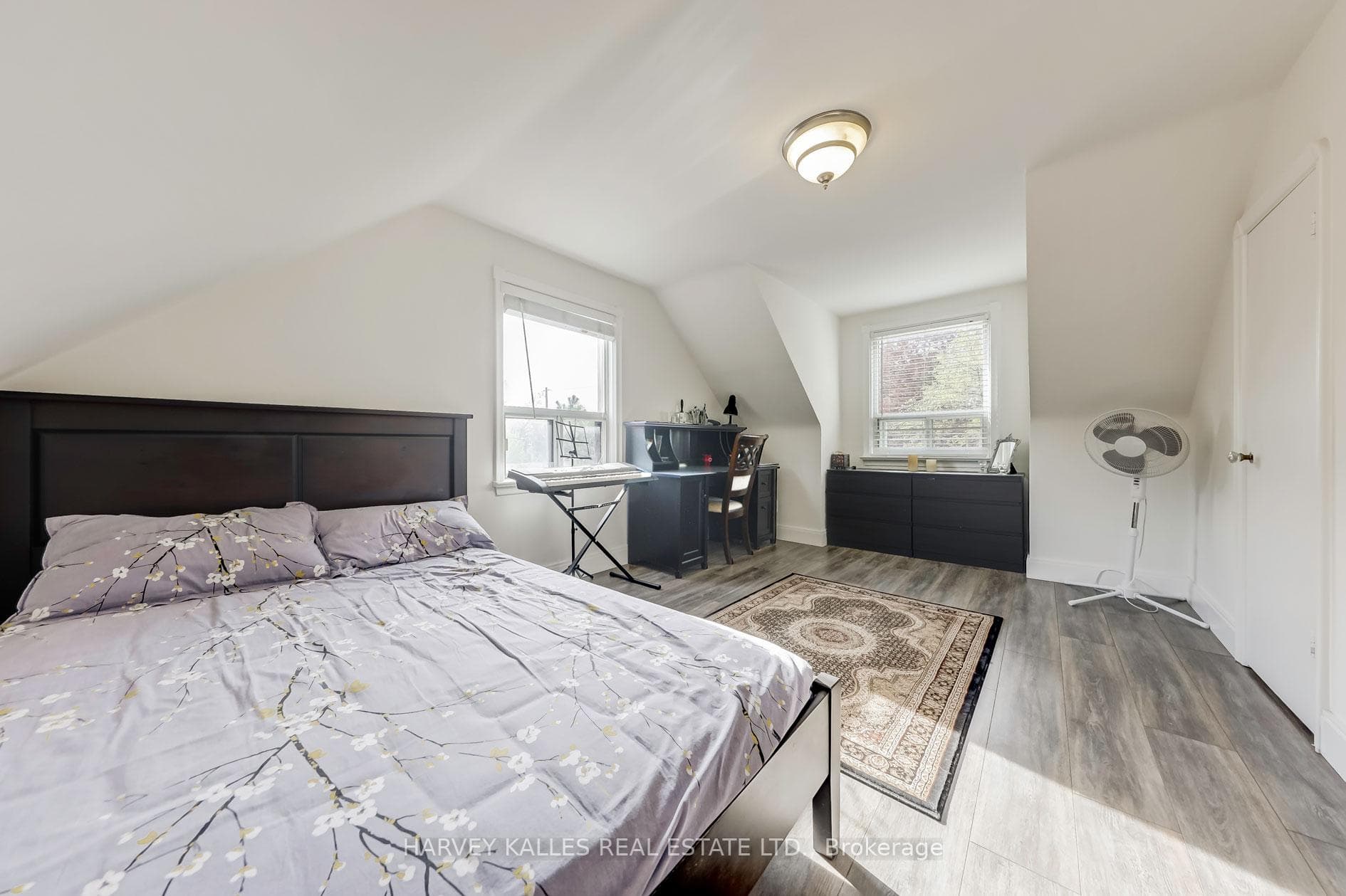 103 Centre Avenue photo 22