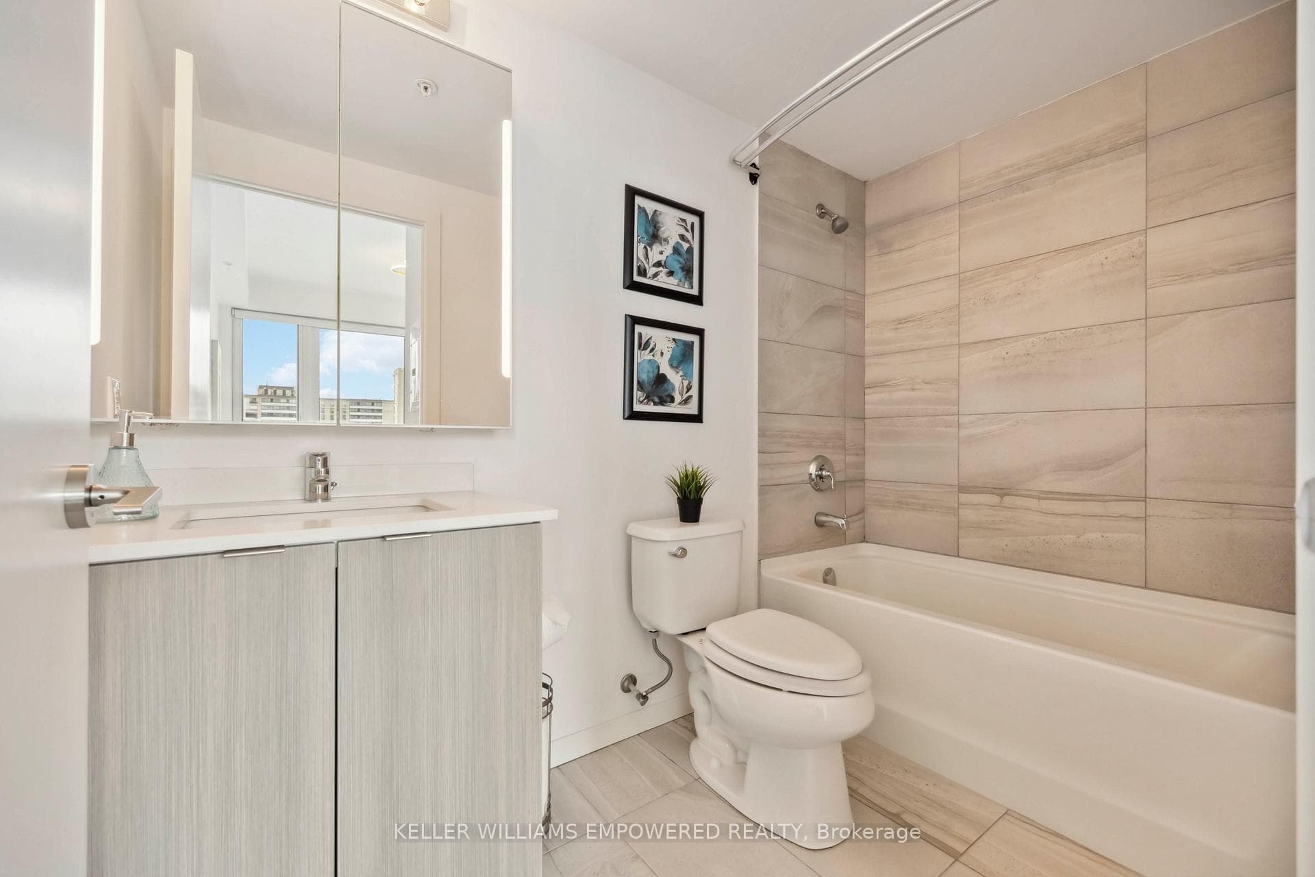 3237 Bayview Avenue Unit 512 photo 16