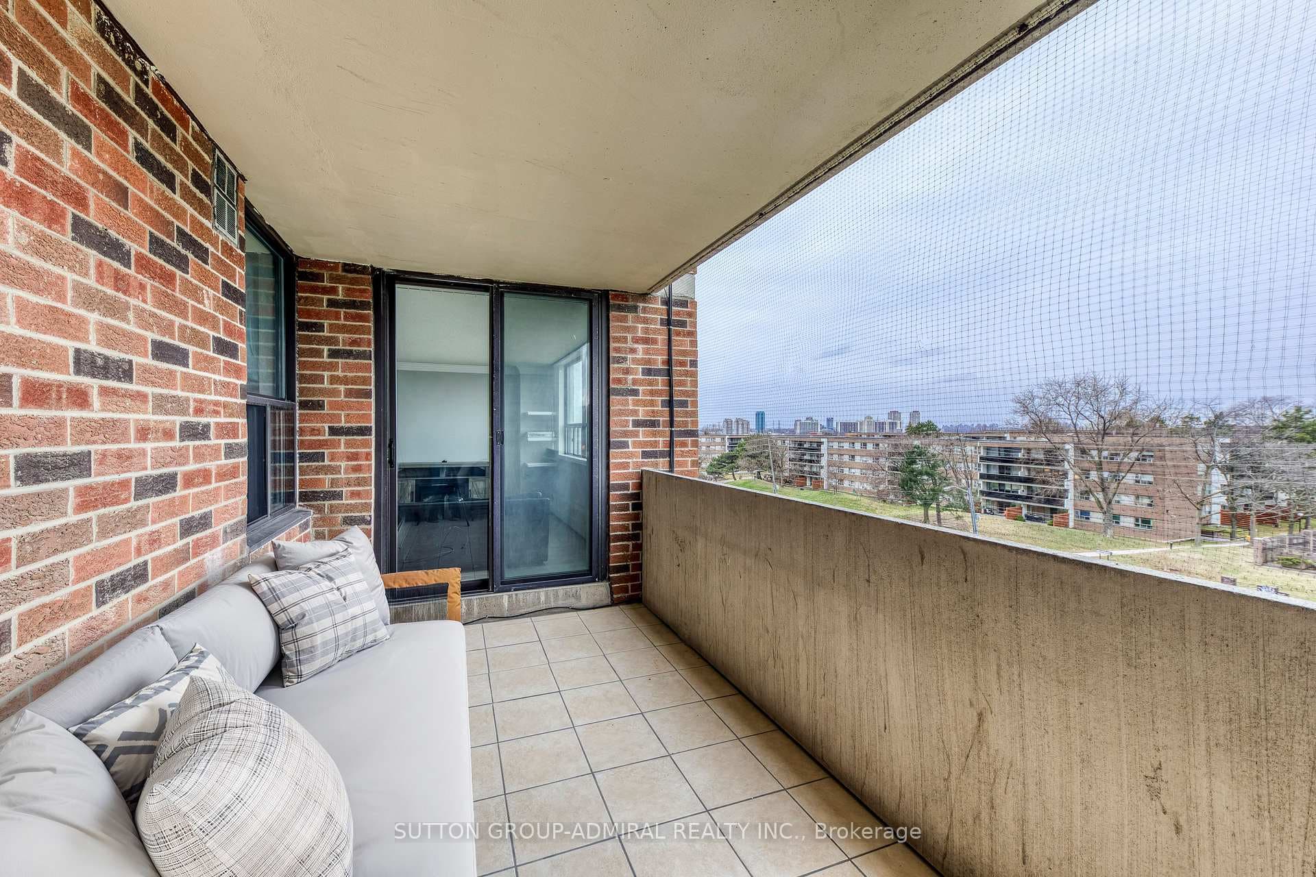 25 Sunrise Avenue Unit 503 photo 24