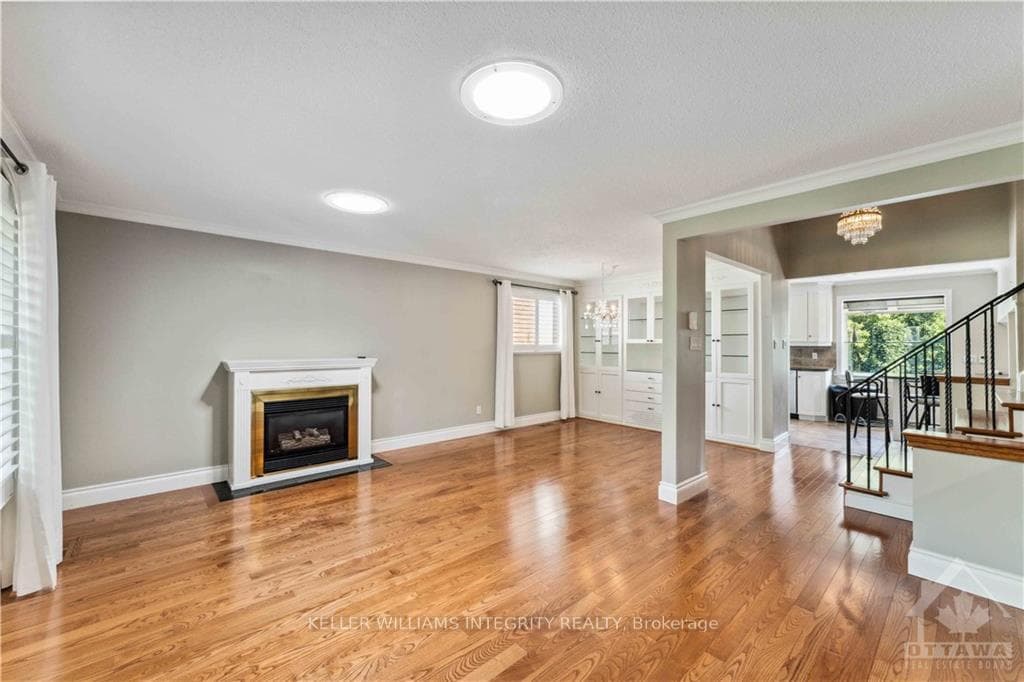 1719 FIELDSTONE Crescent photo 4