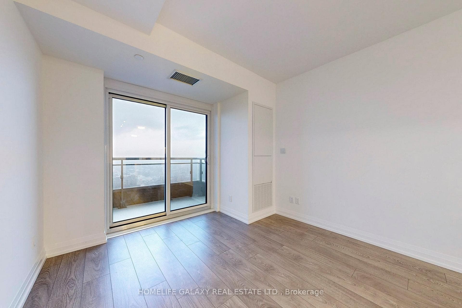 286 Main Street Unit 2411 photo 7