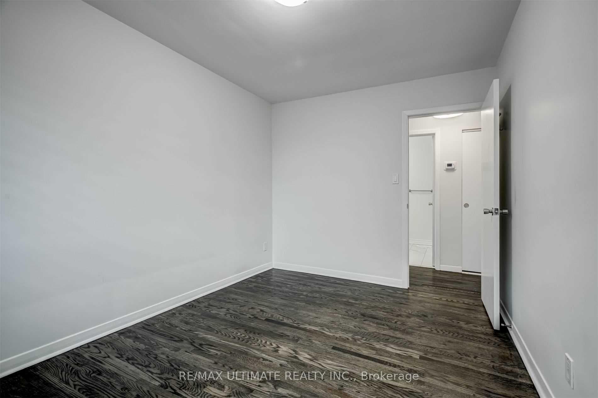 33 King Richard Court photo 19