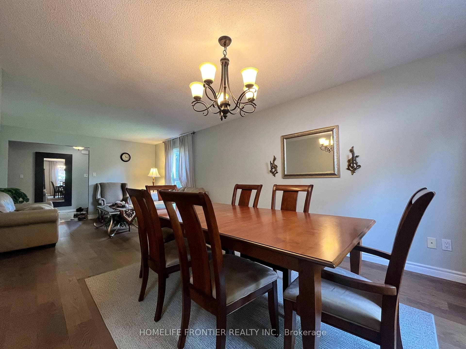 36 Tamara Drive photo 8