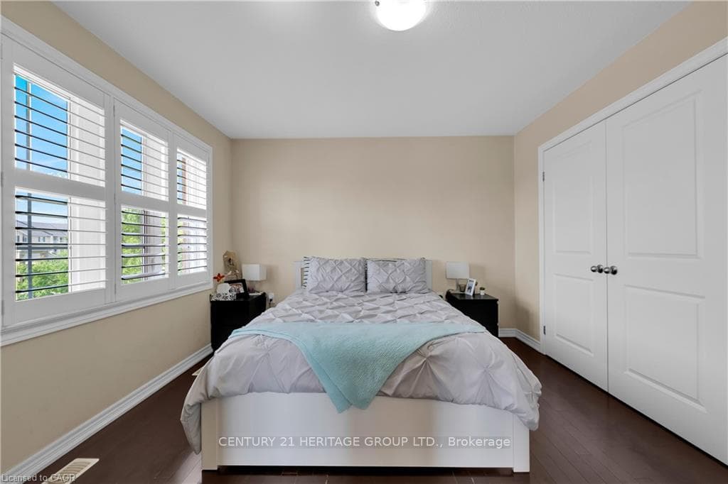 1354 Upper Sherman Avenue photo 18