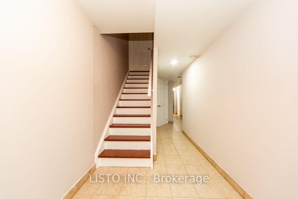 7115 Rexwood Road Unit 46 photo 37